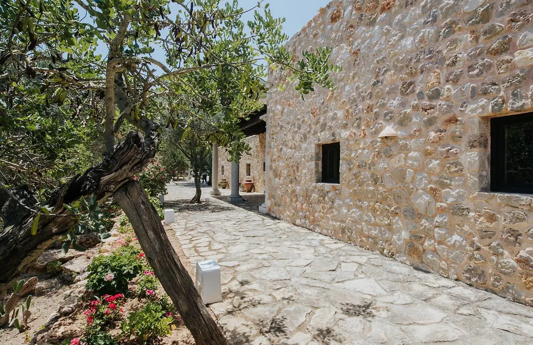Finca Paissa D'En Bernat-1